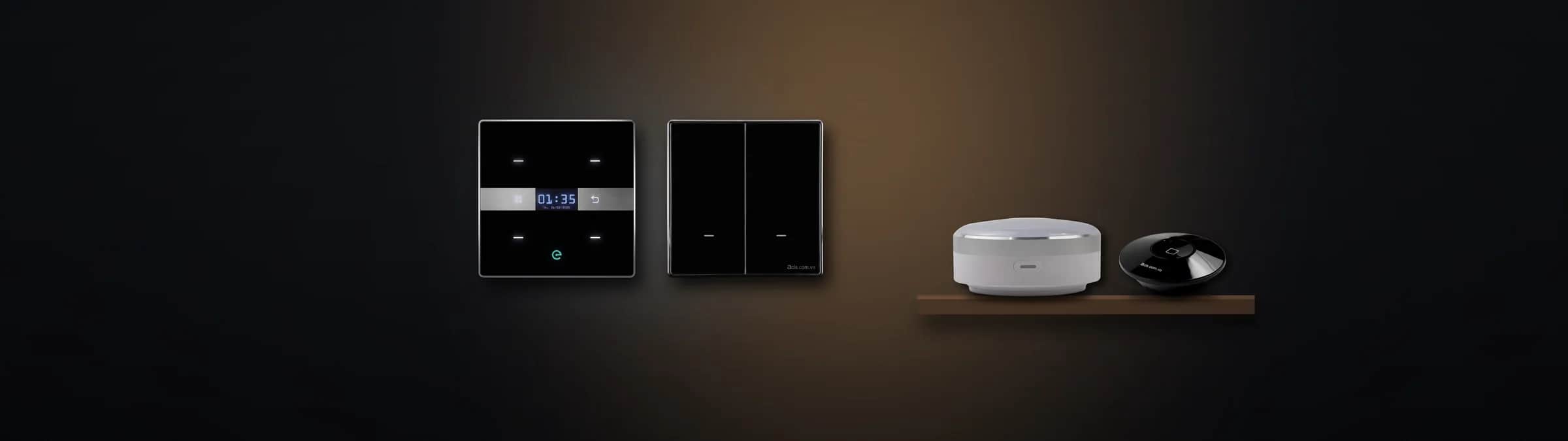 Công tắc mặt kính và Hub Mini ACIS trong không gian sống